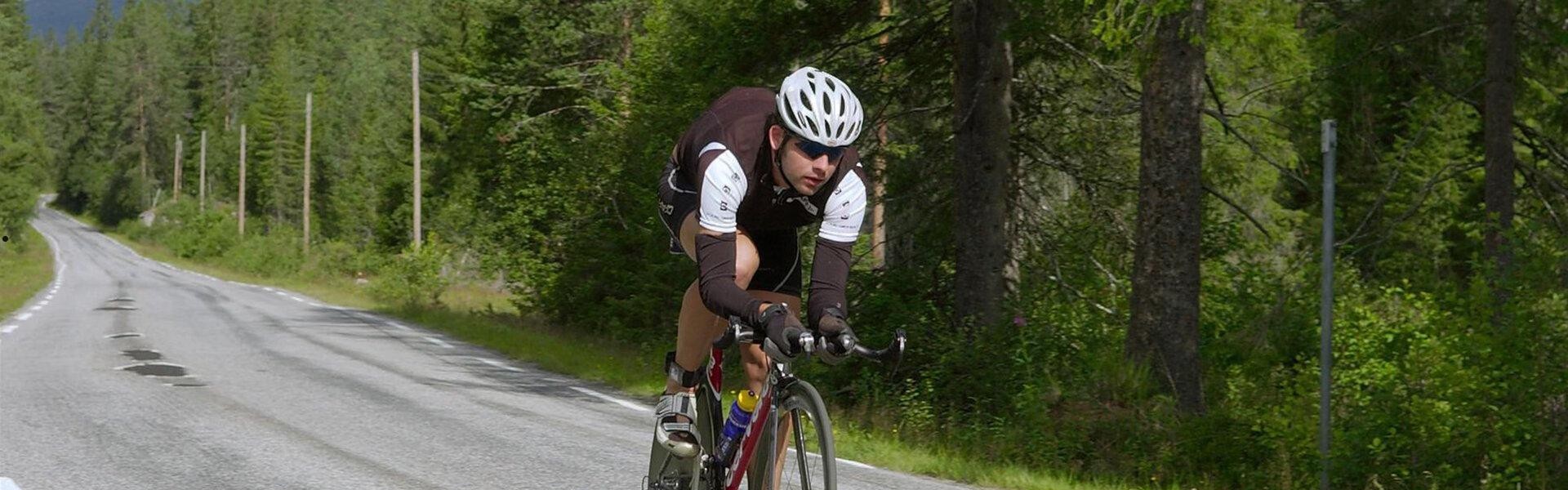 ok 澳客足球彩|篮球之夜，福斯特争议事件与保罗现场助阵，亚历山大MVP之路添温情