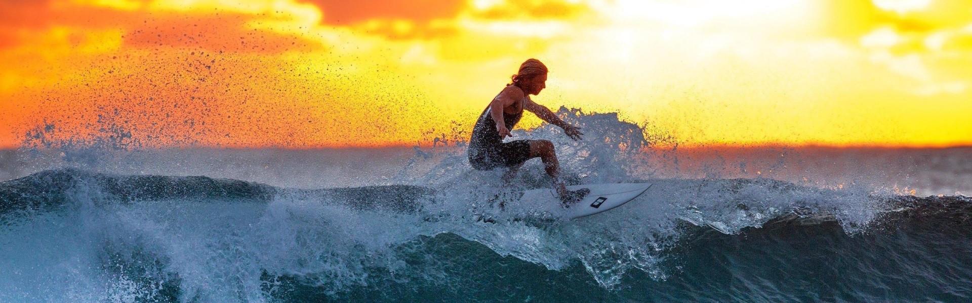 奥客竞彩官网_马雷斯卡执教蓝军首季惊艳，战术革新与青训激活赢得赞誉