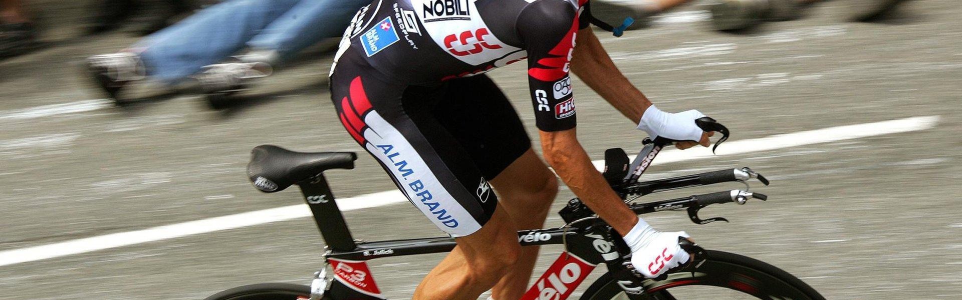 【okooo】TA评选引爆争议！巴黎四星闪耀欧洲最佳阵，拉菲尼亚入围亚马尔遗憾落选