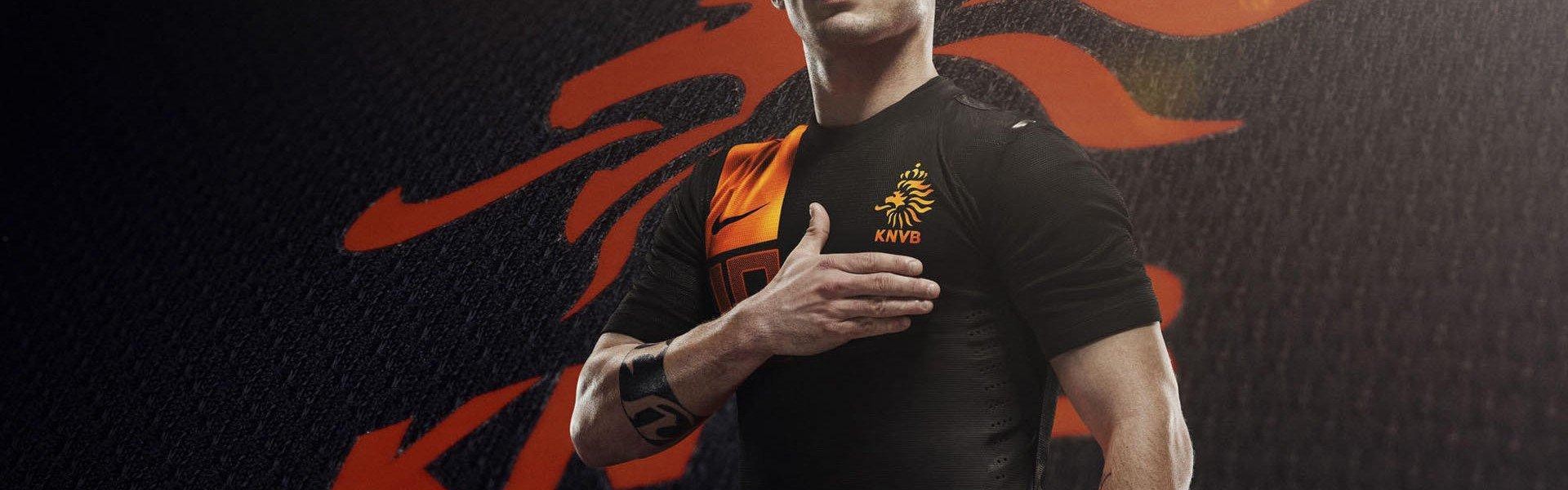 okooo：生理年龄仅30岁！莱万揭秘青春密码，科学训练与自律让我比实际年龄年轻近7岁