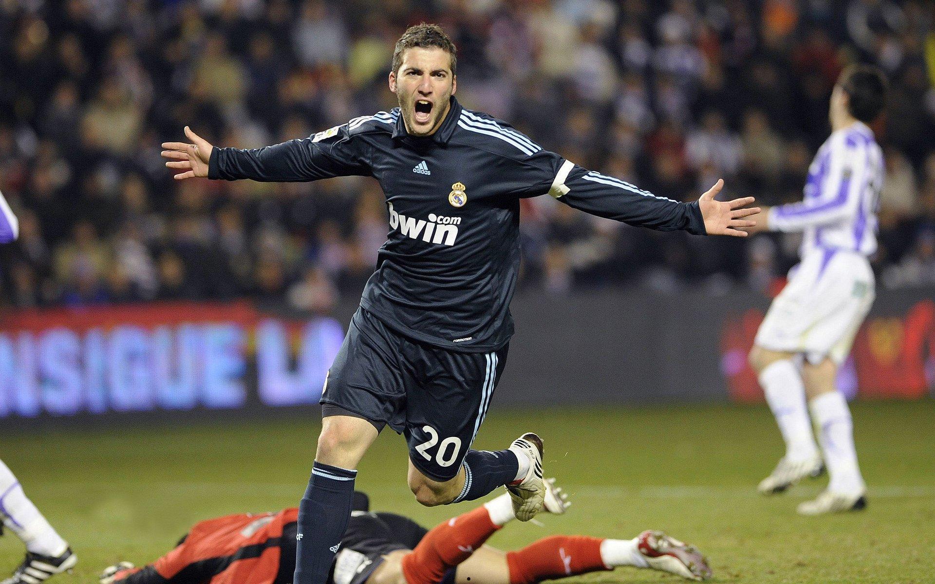 尤文图斯豪掷2400万欧元追逐小孔塞桑，意甲豪门锋线升级计划浮出水面